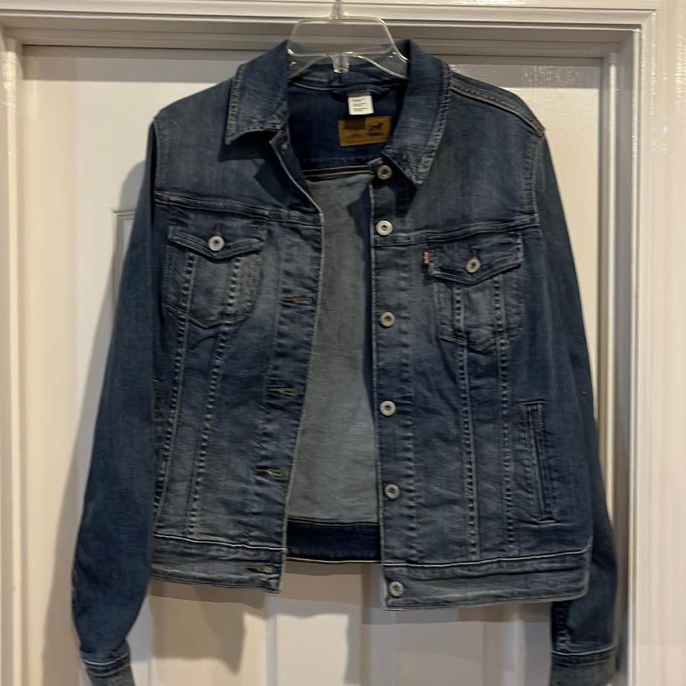Woman’s  Levi Jacket